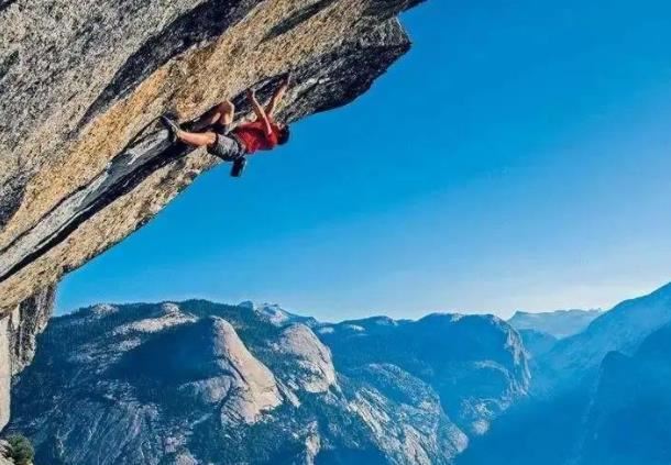 世界十大极限运动排行，第一被叫停，第八是西班牙传统