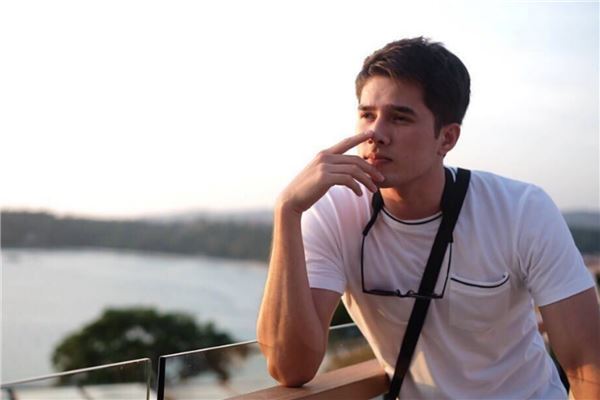 泰国必看的经典电视剧排行榜 与爱同居仅第6,第1关注度高