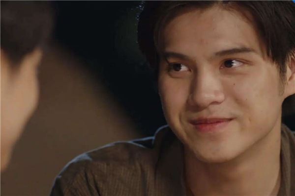 泰国必看的经典电视剧排行榜 与爱同居仅第6,第1关注度高