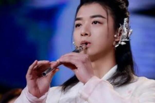 霍尊十大经典歌曲排行榜：《卷珠帘》上榜，第三开口跪