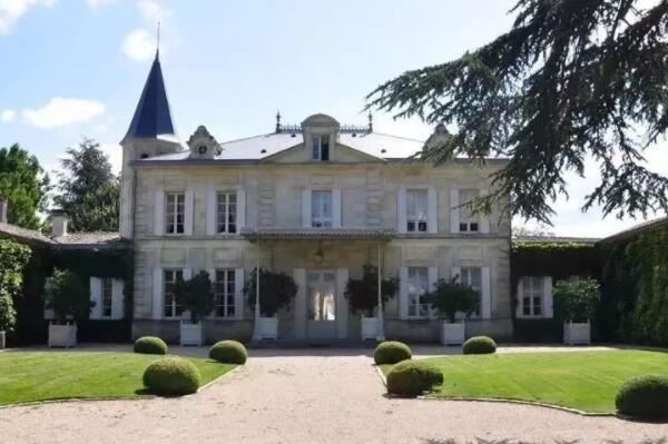 十大世界级著名酒庄，白马酒庄上榜，第一保持着世界最贵葡萄酒的记