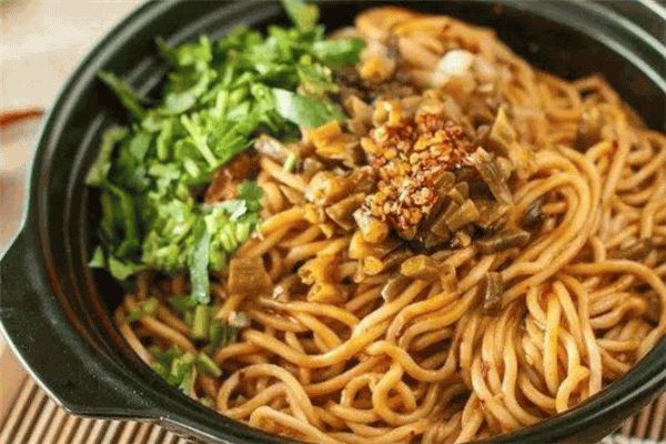 中国十佳热干面品牌：陈克明上榜，蔡林记第一