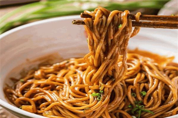 中国十佳热干面品牌：陈克明上榜，蔡林记第一