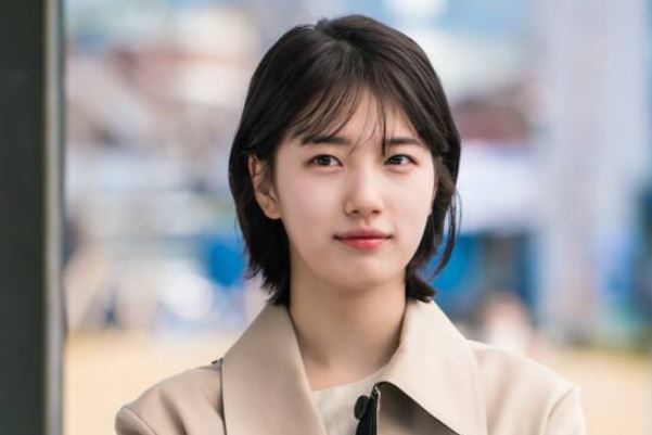 韩国十大人气最高的女明星排行榜:李知恩上榜,第一出道最早