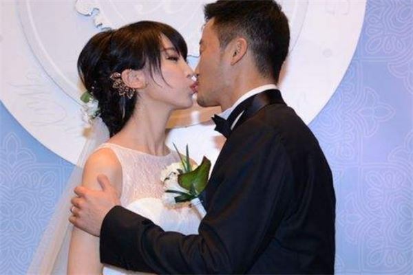 明星最恩爱的夫妻排行榜：狂撒狗粮，第三CP粉众多