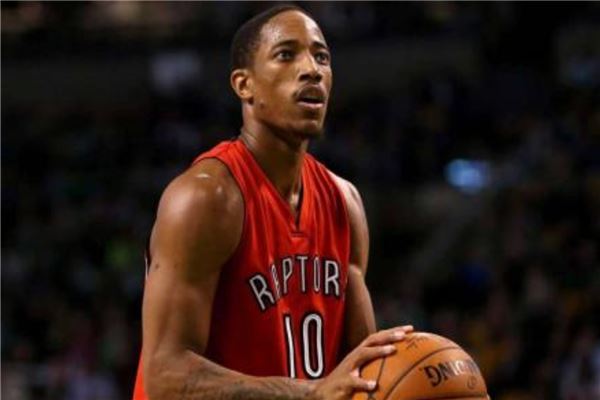 NBA十大最具争议的现役球员 斯蒂芬·库里上榜身体薄弱