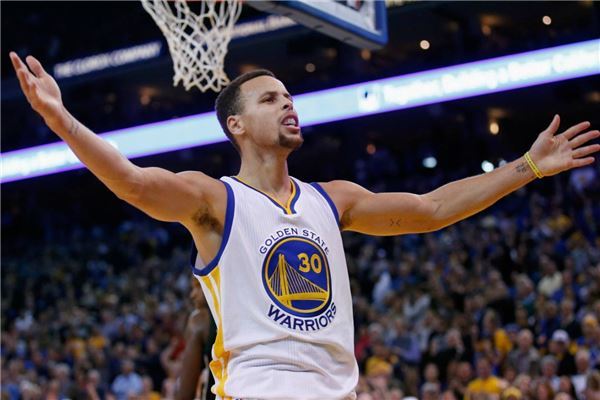 NBA十大最具争议的现役球员 斯蒂芬·库里上榜身体薄弱