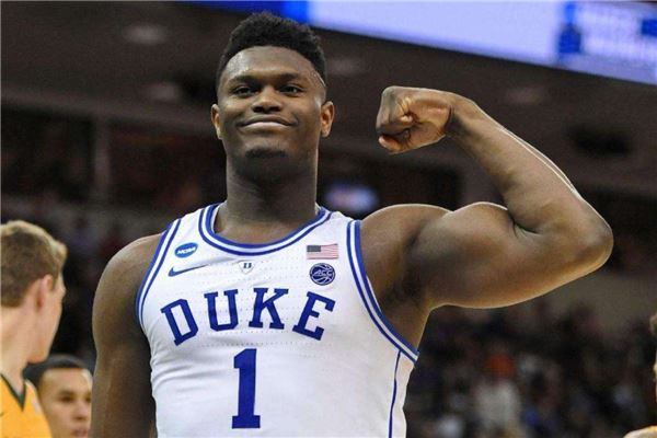 NBA十大最具争议的现役球员 斯蒂芬·库里上榜身体薄弱