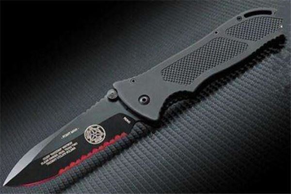 世界十大著名军刺 三棱军刺使用方便，第三非常适合搏斗