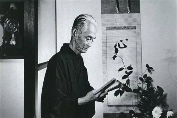 日本十大小说家排名：芥川龙之介第一，第六和第八获诺贝尔文学奖