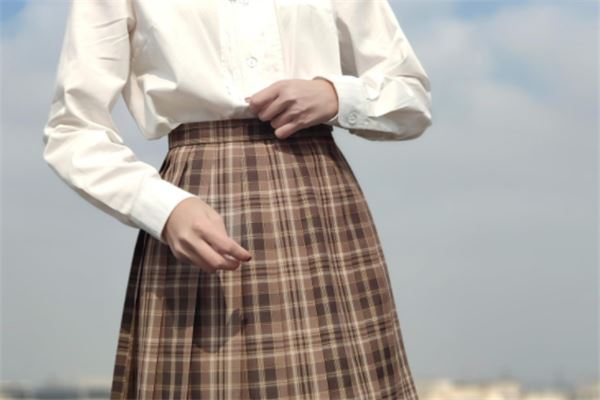 jk制服品牌排行榜：神仙club上榜，一件格裙销量三十万