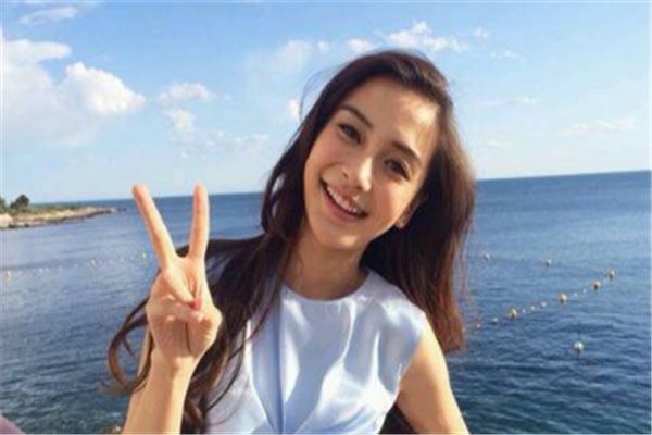 演技最烂的十大女明星：欧阳娜娜上榜，她是热搜体质