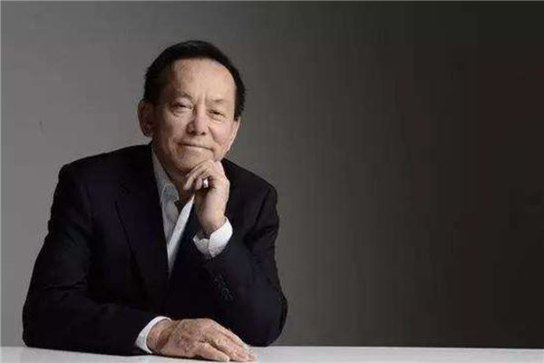 香港娱乐圈大佬级人物排名 成龙上榜曾志伟第一