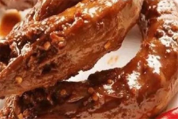 鸭脖品牌加盟店排行榜：来伊份上榜，周黑鸭实至名归