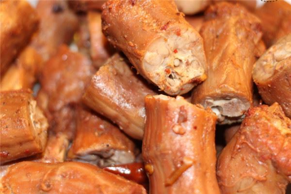 鸭脖品牌加盟店排行榜：来伊份上榜，周黑鸭实至名归