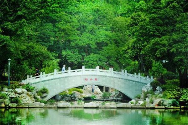 福州十大公园广场排名:西湖公园上榜,第8花海超美