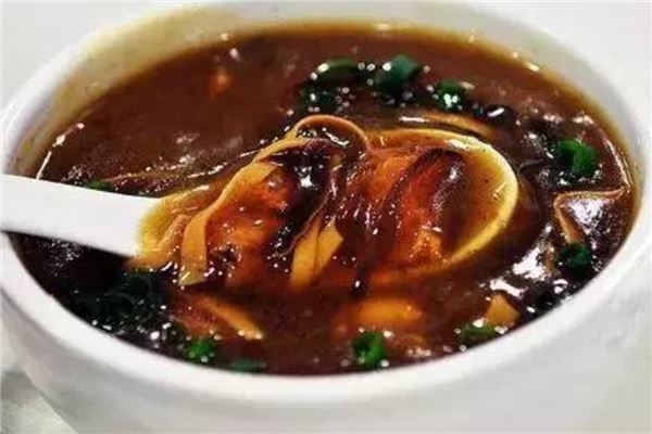 洛阳最好吃特色小吃排名 洛阳燕菜色香味俱全 胡辣汤食材丰富