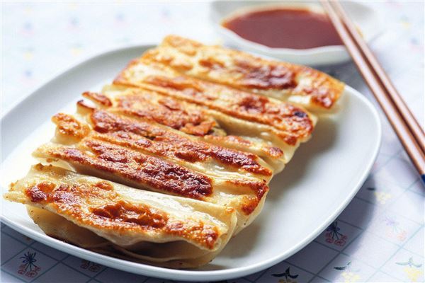 洛阳最好吃特色小吃排名 洛阳燕菜色香味俱全 胡辣汤食材丰富