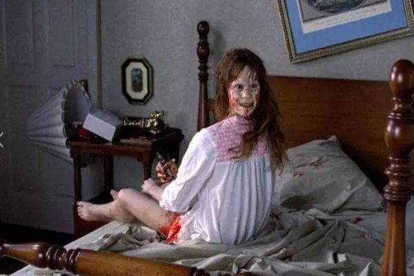 美国十大经典恐怖电影 德州电锯杀人狂上榜 闪灵登顶