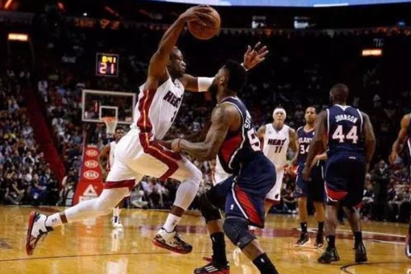 十大NBA球星成名绝技排行榜,天勾与45°打板均上榜