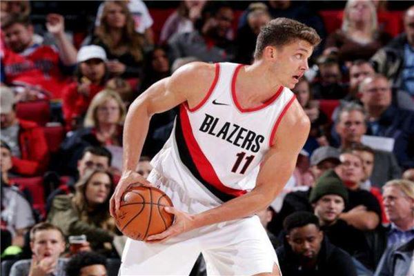 NBA现役最帅的十大明星球员 斯蒂芬·库里有着一张娃娃脸