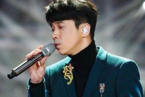 光良十大经典歌曲排行榜:《第一次》上榜,第二充满回忆