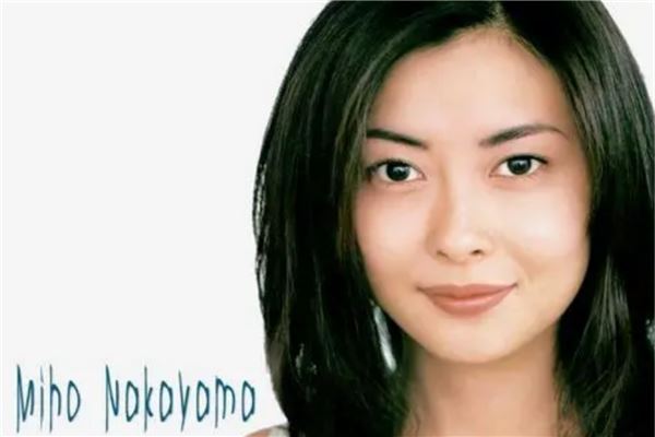 日本十大骨灰级歌姬 安室奈美惠上榜，宇多田光是创作型歌姬