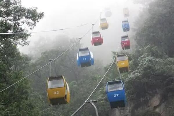 中国十大著名索道缆车景点,黄山索道上榜,第一世界最长