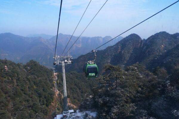 中国十大著名索道缆车景点，黄山索道上榜，第一世界最长