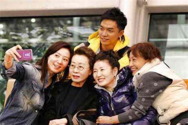 韩国十大旅游综艺节目:《花样青春》上榜,大多是慢综艺