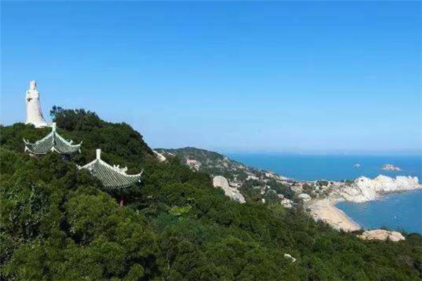 福建十大冬季旅游好去处：武夷山上榜，它的梅花最盛