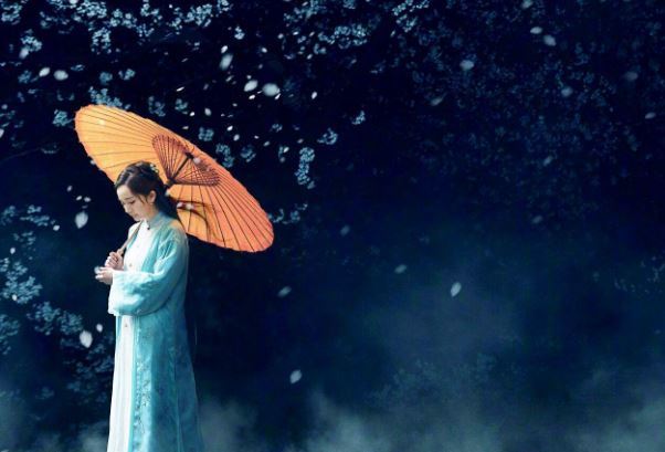 网络十大最火中国风歌曲排行榜:《九张机》上榜,第十是心动的声音