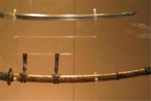 世界十大诡异妖刀 日本十握剑上榜，血琥珀外形很像手枪