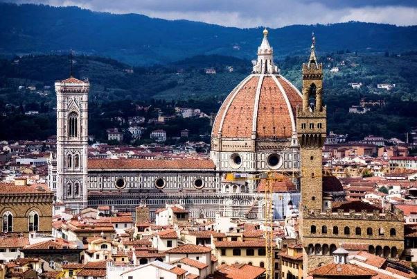 意大利十大著名景点：罗马上榜，它因爱情悲剧而闻名