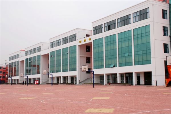 山东十大垃圾本科排行榜:潍坊科技学院上榜,它的专业少