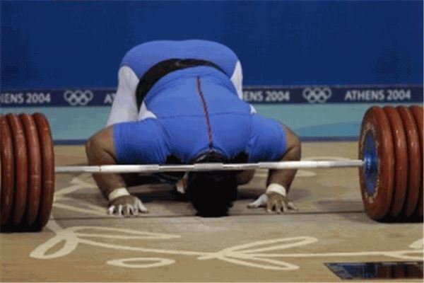 世界十大举重运动员：占旭刚上榜，他是伊朗的唯一