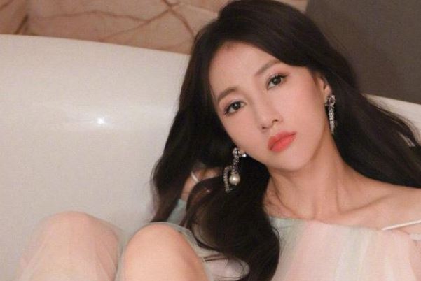 弦子最好听的歌曲top10:《不得不爱》上榜,第二满满回忆