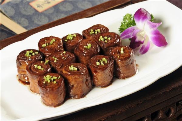 济南十大特色美味 油旋外酥里嫩 奶汤蒲菜营养丰富味道鲜美
