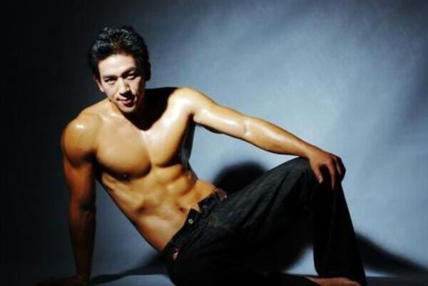 武汉十大网红人物 吴倩上榜，第一是“樱花女神”