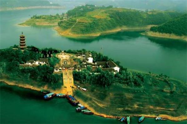 安康十大风景名胜排行榜：香溪洞上榜，第十有梯田