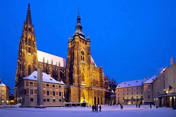 全球十大城堡排行榜：爱丁堡城堡上榜，每个都独具风格