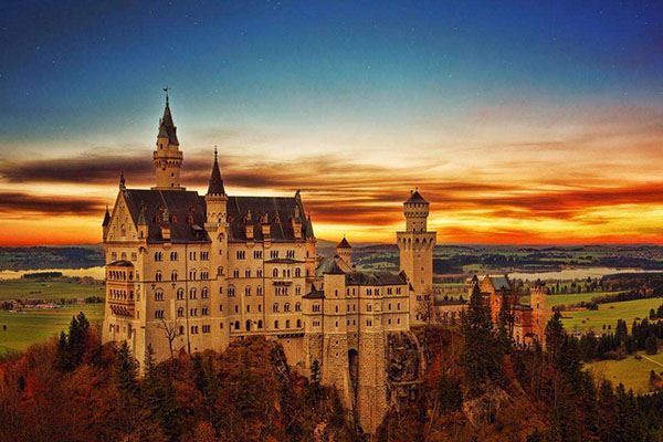 全球十大城堡排行榜：爱丁堡城堡上榜，每个都独具风格