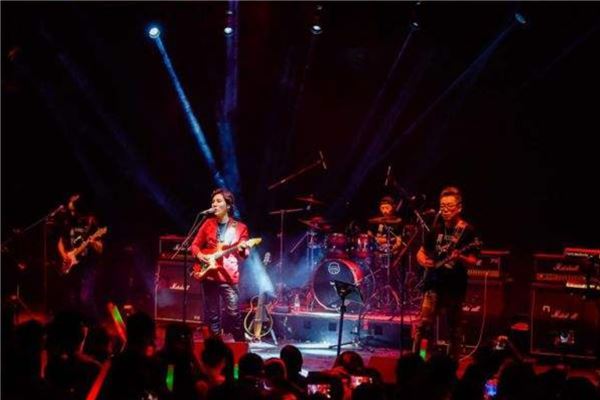 香港最经典的10场演唱会 BEYOND和张国荣都上榜两场演唱会