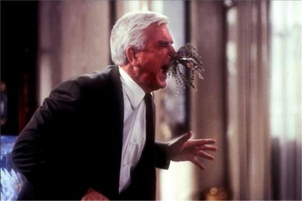 十部巅峰喜剧电影：虎口脱险上榜，第九是一代人的情怀