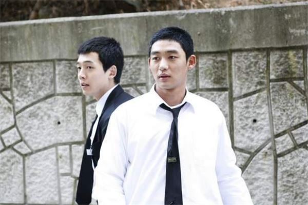 十大热血校园的电影：《火山高中》上榜，第一热血暴力