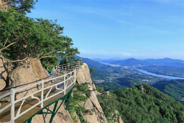 吉林十大风景名胜排行榜:红叶谷上榜,第十游乐项目众多