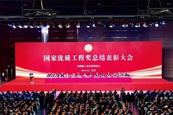 云计算龙头股排行榜，阳光电源与万达信息引人瞩目