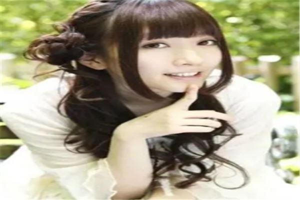 日本动漫十大顶尖女声优：平野绫上榜，都是专业的配音演员