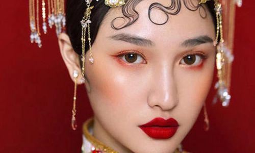 短发新娘简单的盘头方法 这样盘头也好看!