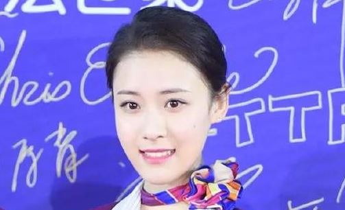 中国机长杨慧是谁扮演的?杨祺如个人资料微博私照介绍